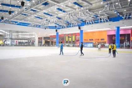 Vincom Mall Ice Rink